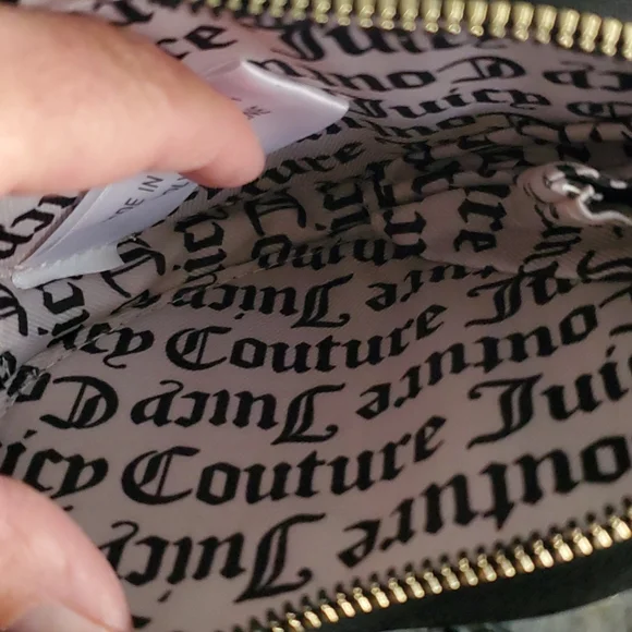 Juicy Couture Heart Shaped Coin Purse - Picture 5 of 6